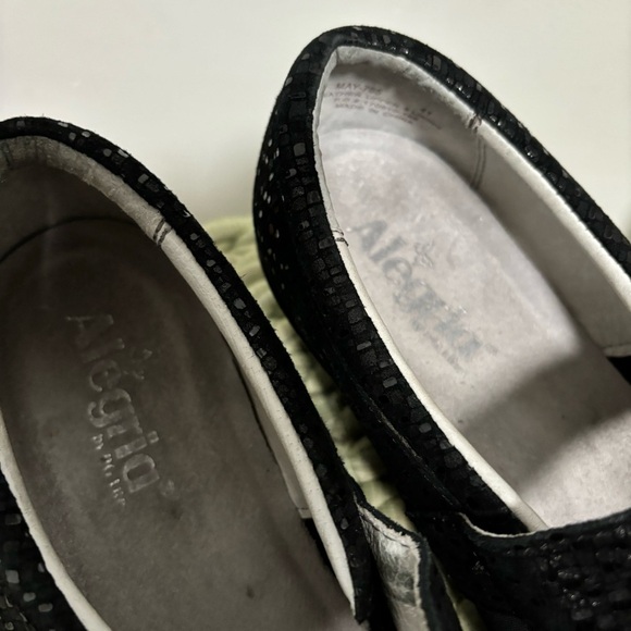 Alegria Maya Tile Me More Black Leather Mary Jane Comfort Shoe - Picture 10 of 12